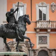 piazza cavalli piacenza